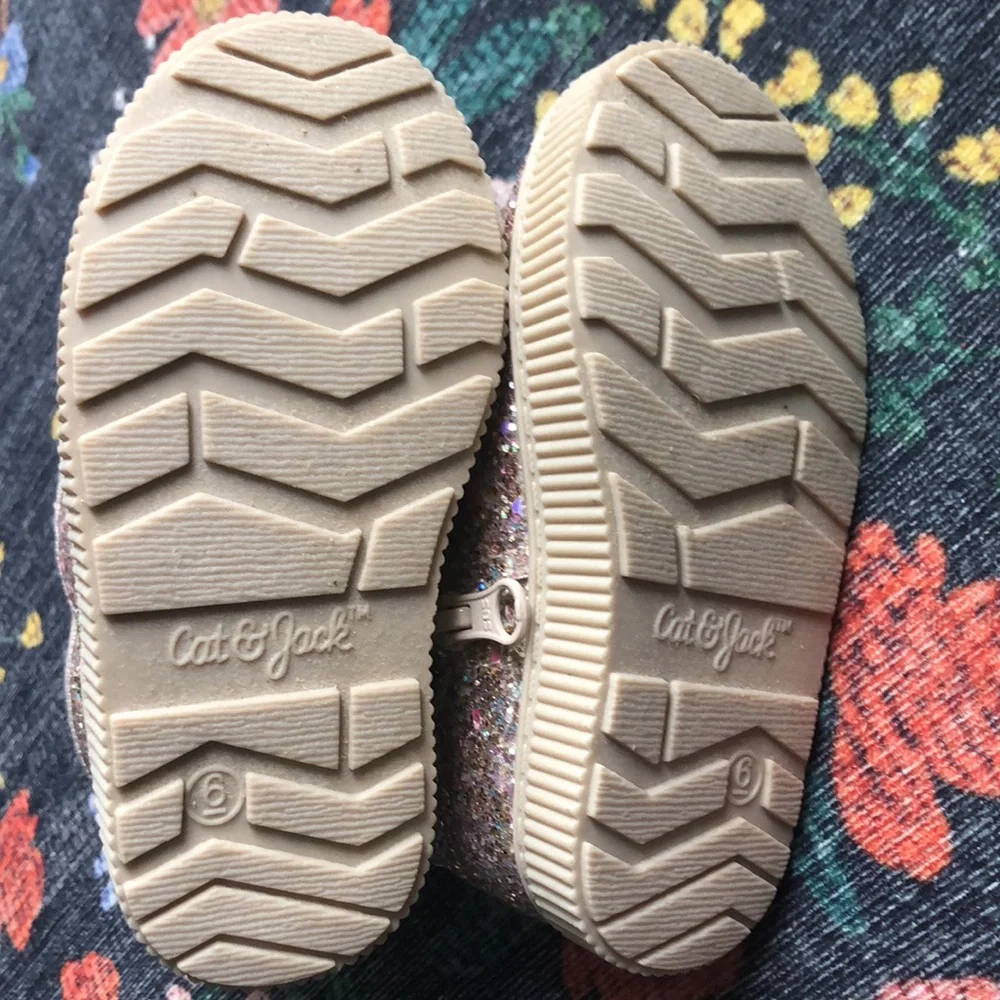 Cat & Jack Gold Glitter Toddler Pip Boots, Size 6